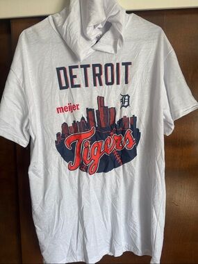 Detroit Tigers White Graphic Shirt Jacket